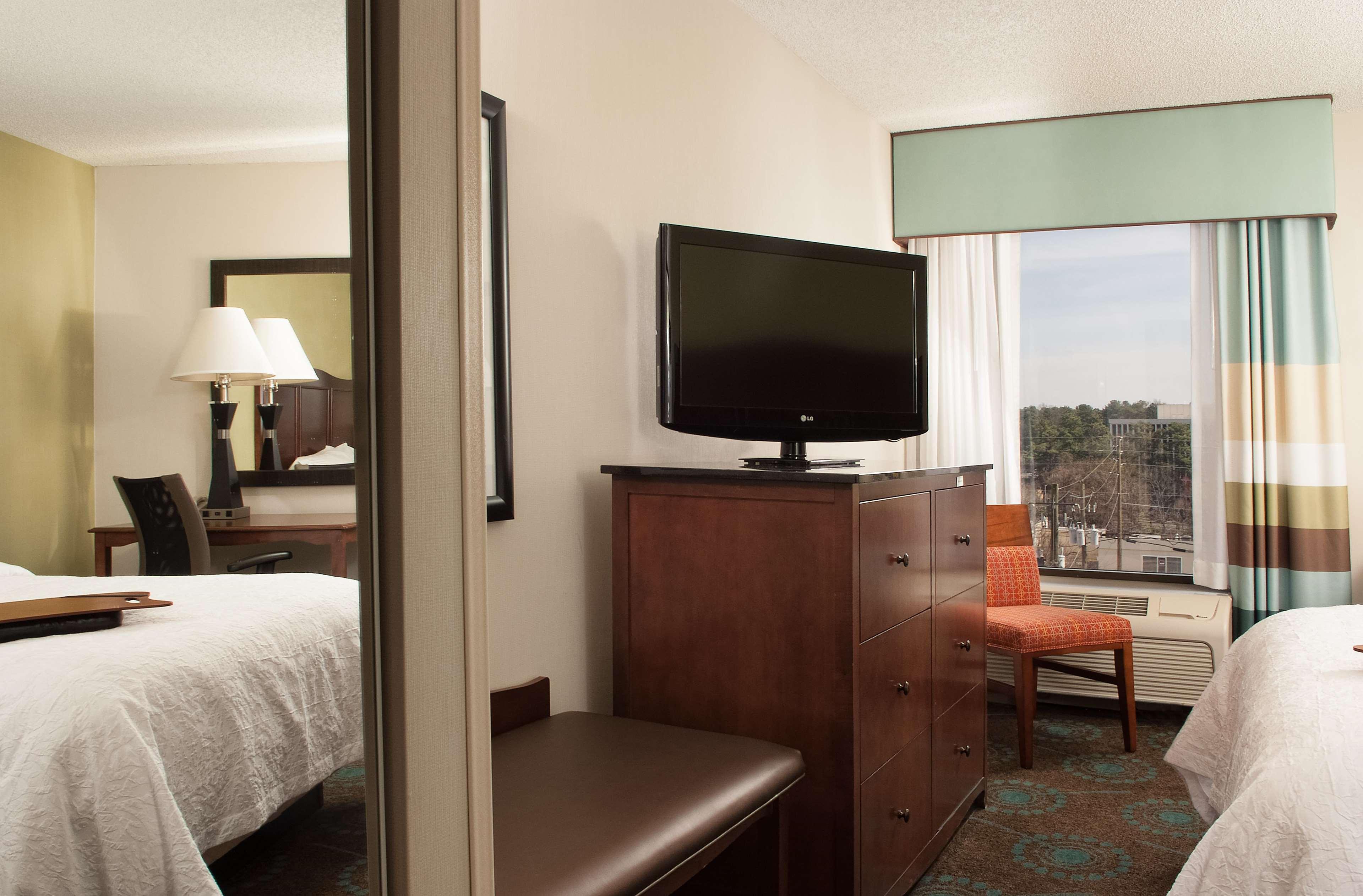 Hampton Inn Atlanta-North Druid Hills Exterior foto