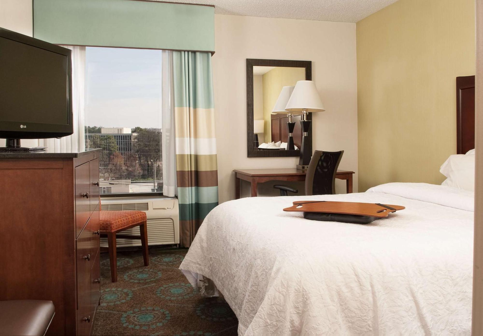 Hampton Inn Atlanta-North Druid Hills Exterior foto